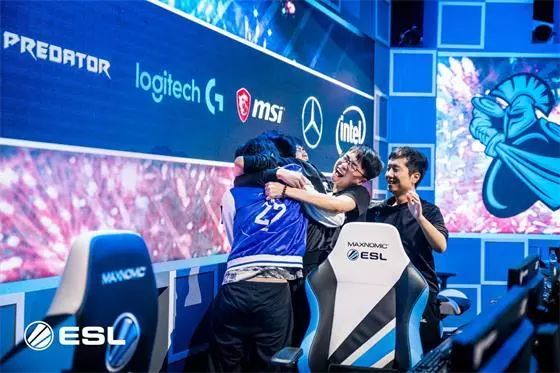 球迷亦是一 球迷亦是一