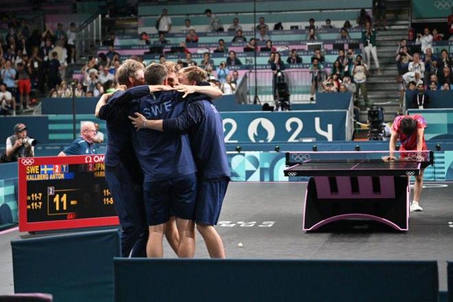 对于阿斯顿 对于阿斯顿