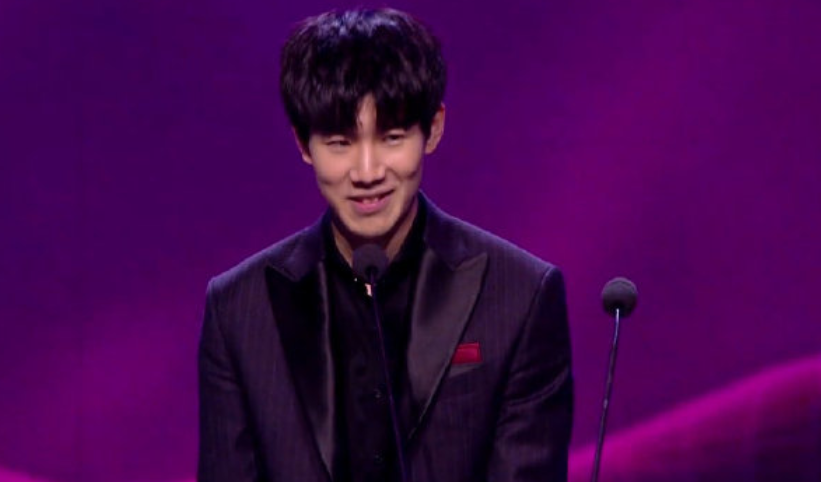 在这场备受 在这场备受