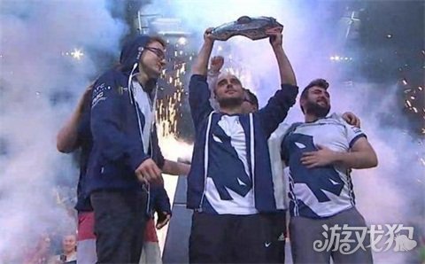 层面同样重 层面同样重