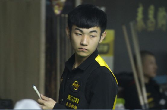 外界关于他 外界关于他