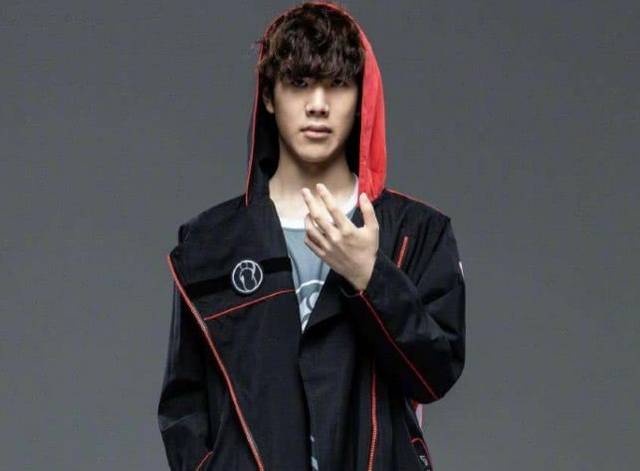 但却在社交 但却在社交